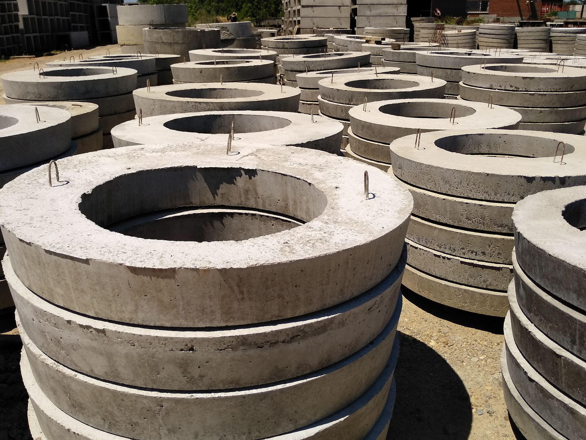 Доборные элементы для железобетонных колец: полный обзор и рекомендации по выбору